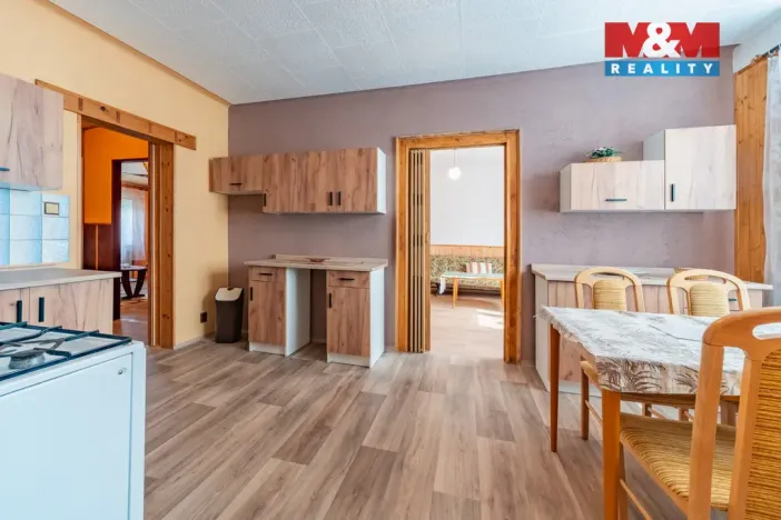 Prodej bytu 3+1, Aš, Nádražní, 65 m2