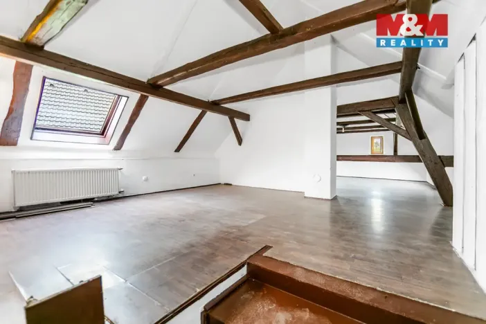 Prodej rodinného domu, Holýšov, náměstí 5. května, 230 m2