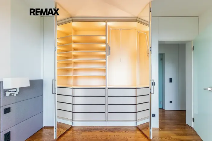 Pronájem bytu 3+kk, Praha - Libeň, Na Korábě, 112 m2