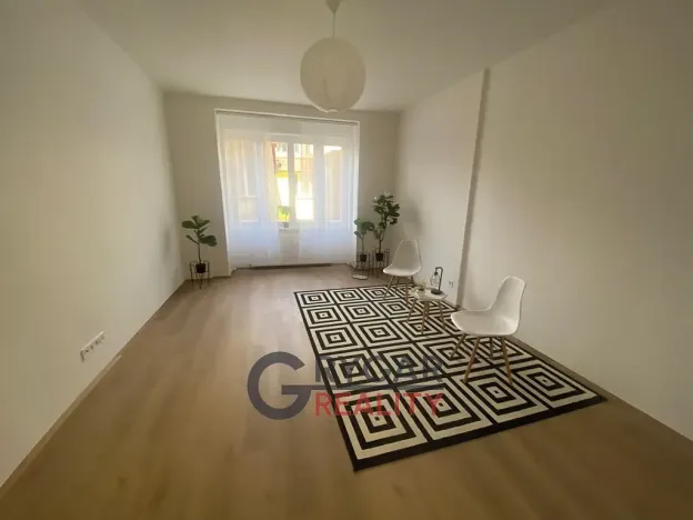 Prodej bytu 3+kk, Praha - Karlín, Sokolovská, 78 m2