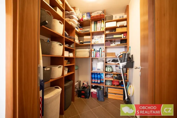 Prodej bytu 2+kk, Praha - Horní Počernice, Studnická, 73 m2