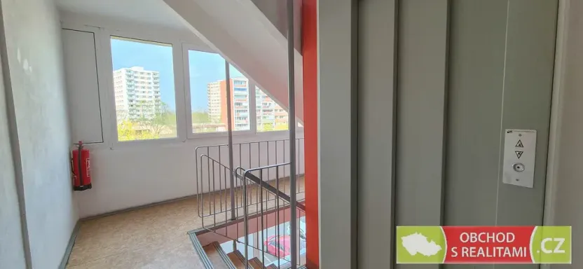 Prodej bytu 2+kk, Praha - Lhotka, Novodvorská, 41 m2