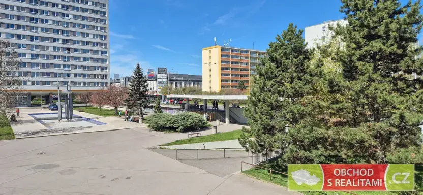 Prodej bytu 2+kk, Praha - Lhotka, Novodvorská, 41 m2