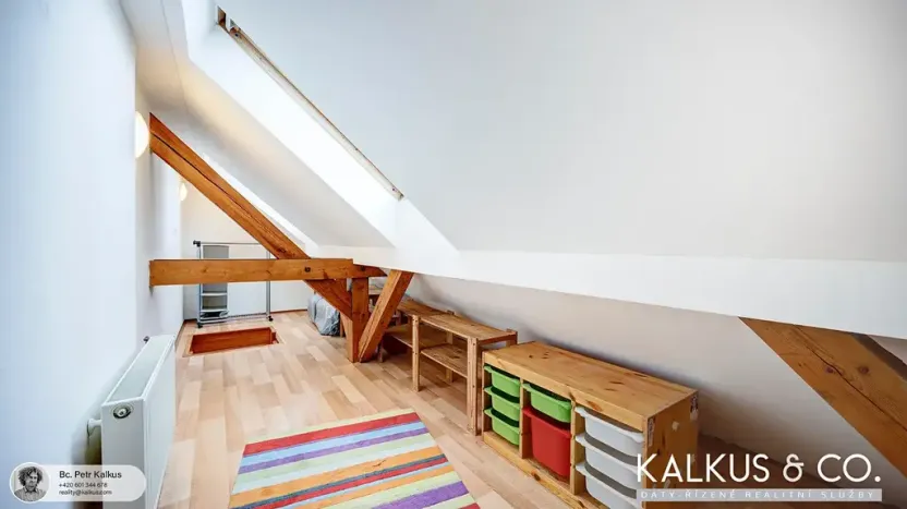 Pronájem bytu 2+kk, Hradec Králové, Zelená, 39 m2