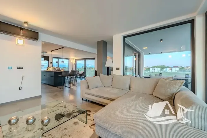 Prodej bytu 4+kk, Privlaka, Chorvatsko, 186 m2
