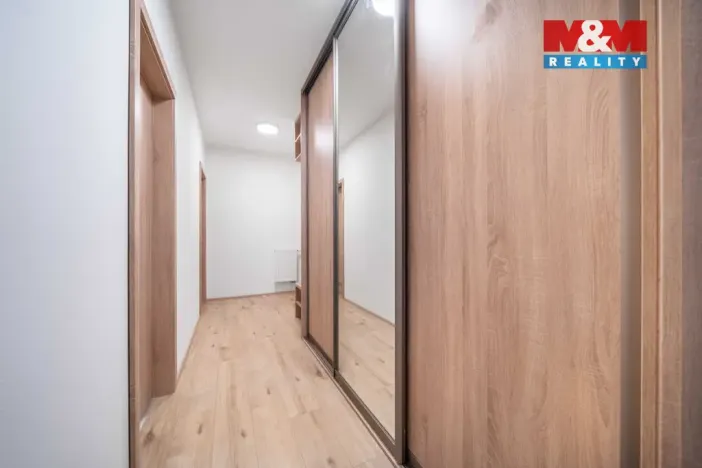 Pronájem bytu 1+kk, Třemošná, Školní, 32 m2
