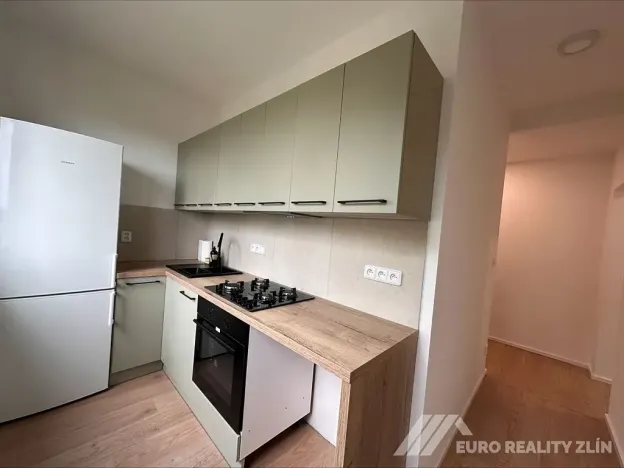 Pronájem bytu 2+1, Zlín, Husova, 50 m2
