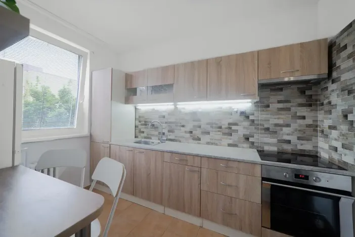 Prodej bytu 2+1, Olomouc, Družební, 43 m2
