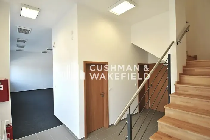Pronájem skladu, Praha - Letňany, Toužimská, 840 m2
