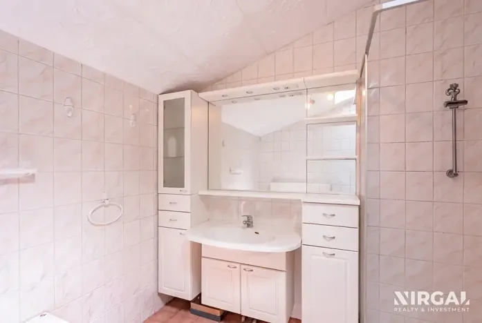 Prodej rodinného domu, Zlonín, Hlavní, 247 m2
