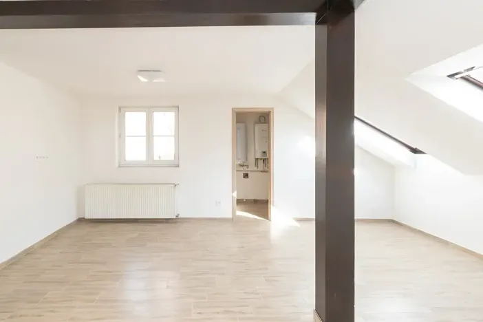 Pronájem bytu 2+kk, Praha, Pod hliništěm, 53 m2