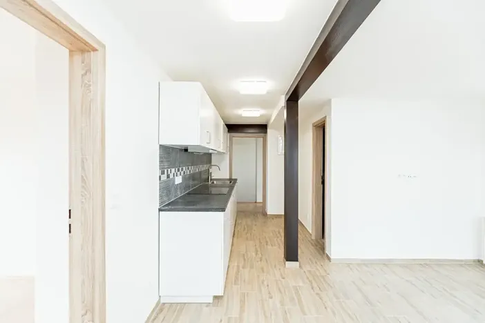 Pronájem bytu 2+kk, Praha, Pod hliništěm, 53 m2