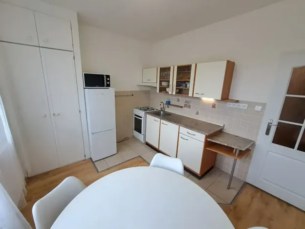 Pronájem bytu 1+1, Hradec Králové, Štefánikova, 40 m2