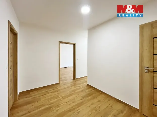 Pronájem bytu 2+1, Chlumec, Ústecká, 61 m2