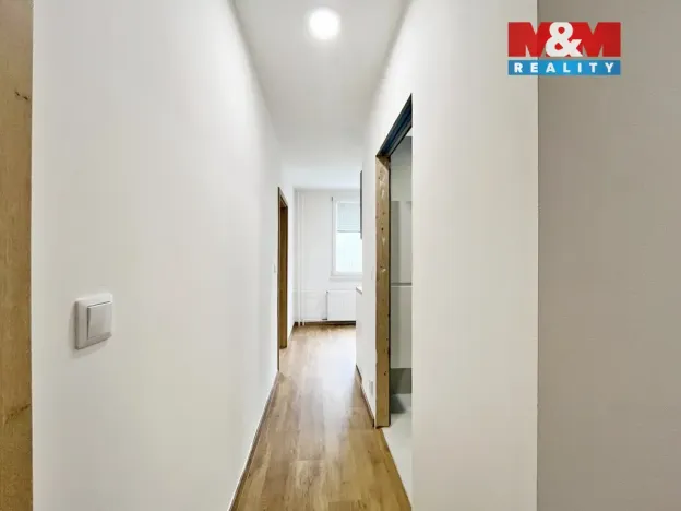 Pronájem bytu 2+1, Chlumec, Ústecká, 61 m2