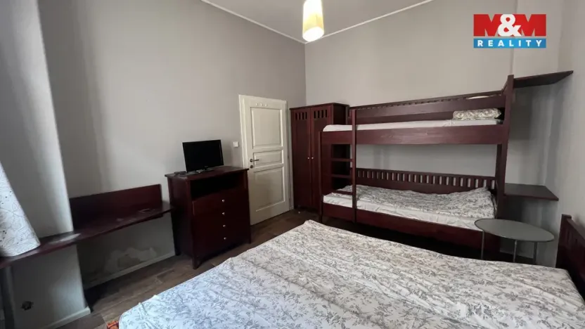 Pronájem ubytování, Veselí nad Lužnicí - Veselí nad Lužnicí I, náměstí T. G. Masaryka, 170 m2
