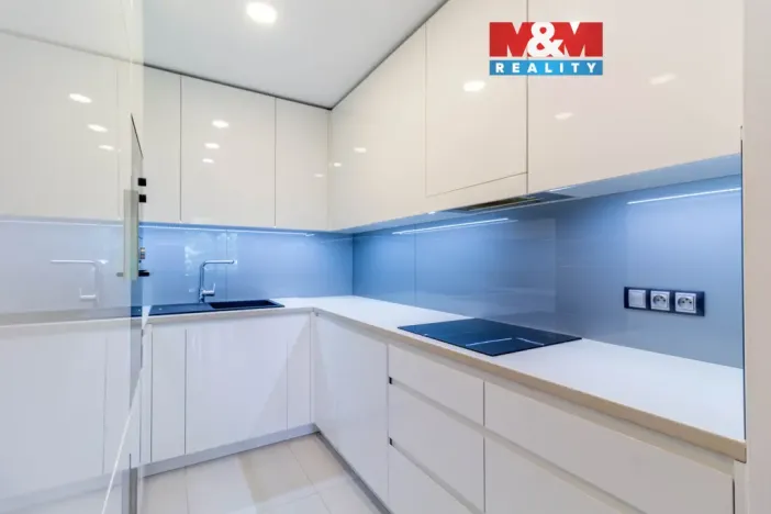 Pronájem bytu 3+1, Mělník, Za Stadionem, 86 m2