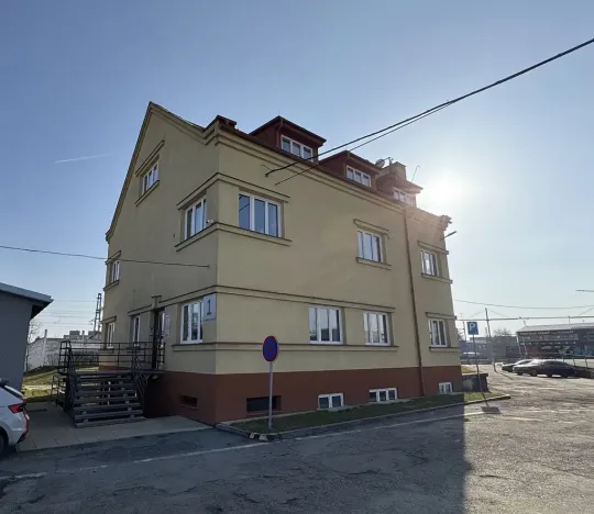 Pronájem kanceláře, Praha - Horní Počernice, Bystrá, 120 m2