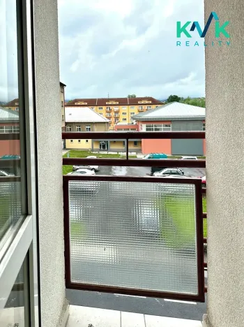Pronájem bytu 2+1, Ostrov, Myslbekova, 58 m2