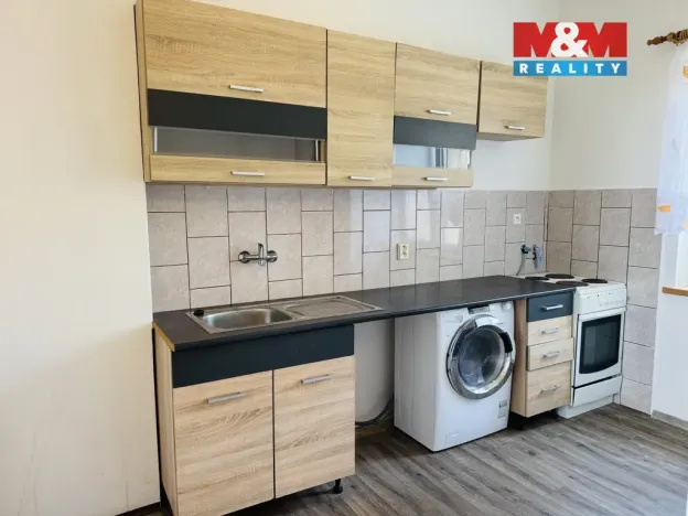 Pronájem bytu 2+1, Trmice, Horská, 45 m2