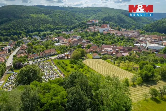 Prodej pozemku pro bydlení, Lomnice, 3601 m2