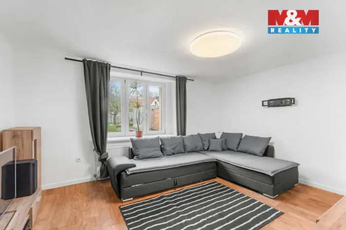 Prodej rodinného domu, Peruc - Černochov, 288 m2