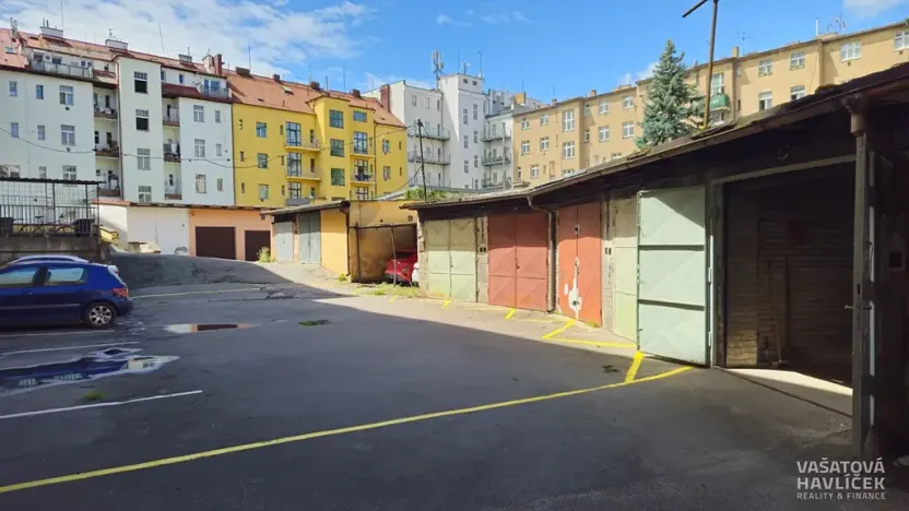 Prodej garáže, Hradec Králové, 19 m2