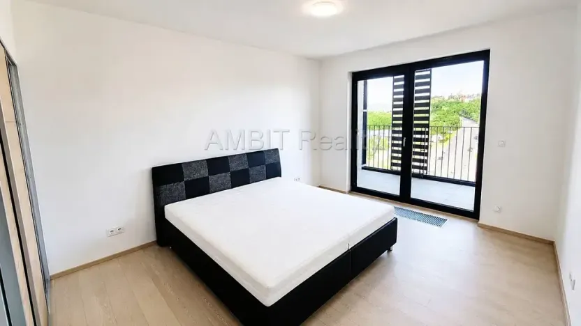 Pronájem bytu 2+kk, Praha - Modřany, Mezi vodami, 70 m2