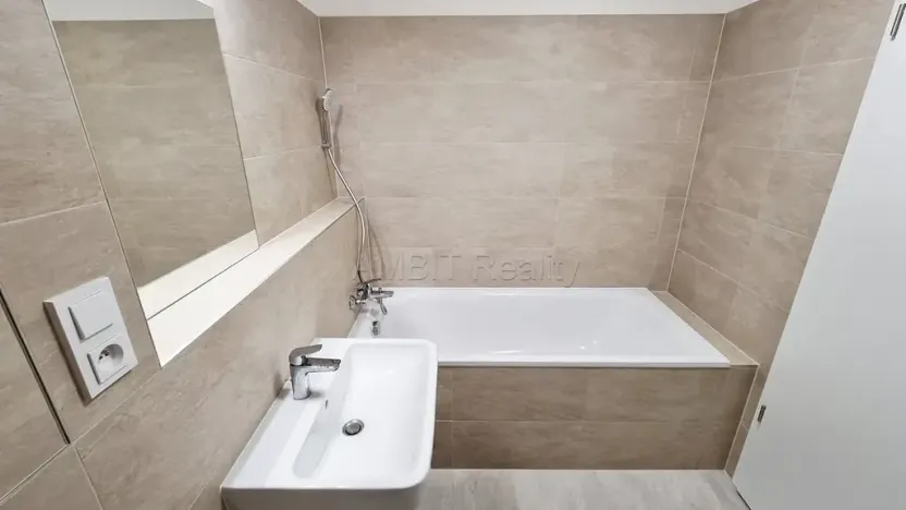 Pronájem bytu 2+kk, Praha - Modřany, Mezi vodami, 70 m2