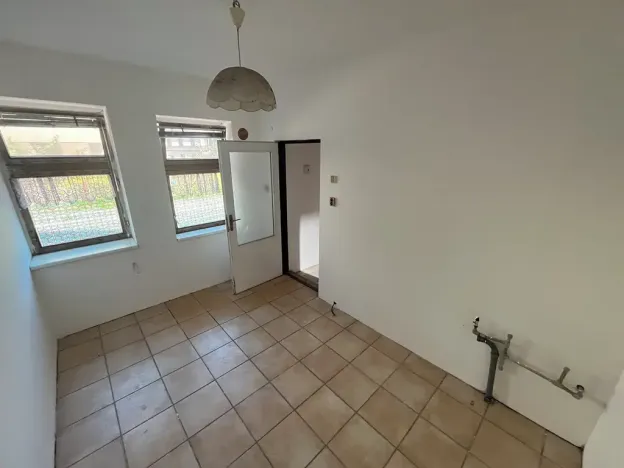 Pronájem skladu, Malá Skála, 200 m2