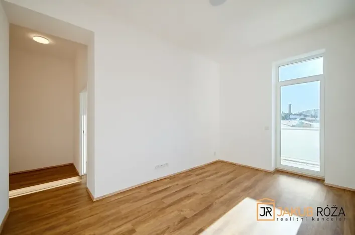 Pronájem bytu 2+kk, Mladé Buky, 38 m2