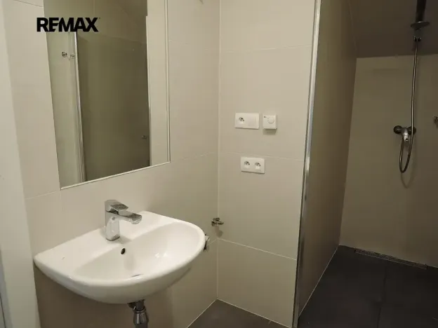 Pronájem bytu 2+kk, Praha - Smíchov, U Malvazinky, 38 m2