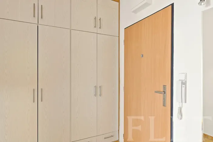 Pronájem bytu 2+kk, Praha - Vysočany, Pod Harfou, 48 m2