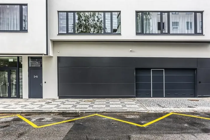 Pronájem bytu 1+kk, Praha - Karlín, Pobřežní, 31 m2