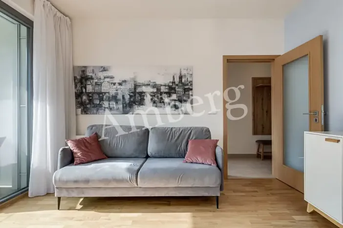 Pronájem bytu 2+kk, Praha - Karlín, U Mlýnského kanálu, 56 m2