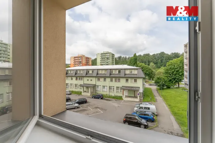 Prodej bytu 2+1, Desná - Desná II, Poštovní, 66 m2