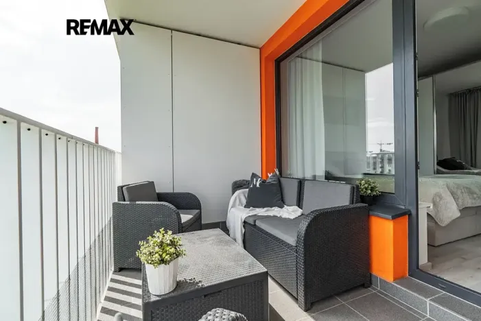 Prodej bytu 2+kk, Praha - Vysočany, Strnadových, 50 m2
