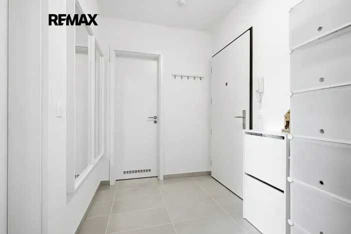 Prodej bytu 2+kk, Praha - Vysočany, Strnadových, 50 m2