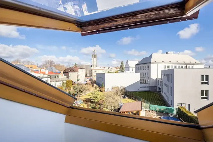 Pronájem bytu 2+kk, Opava, Mánesova, 48 m2