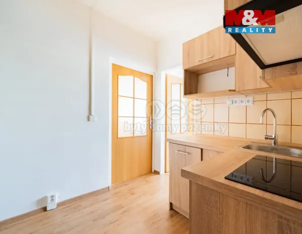 Pronájem bytu 2+kk, Sokolov, Švabinského, 37 m2