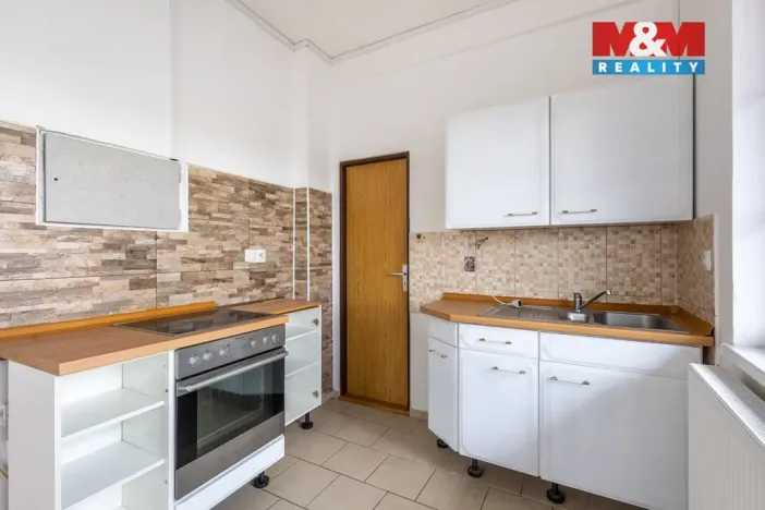 Pronájem bytu 3+kk, Nový Bor, Tržní náměstí, 92 m2