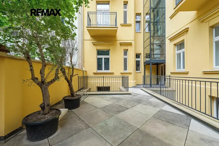 Prodej bytu 2+kk, Praha - Vinohrady, Korunní, 57 m2