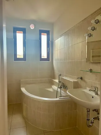 Pronájem bytu 2+kk, Praha - Žižkov, Žerotínova, 60 m2