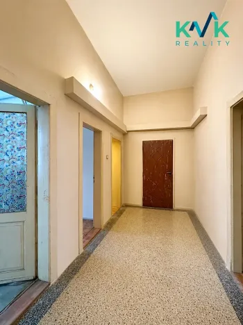 Prodej bytu 3+1, Cheb, Valdštejnova, 85 m2