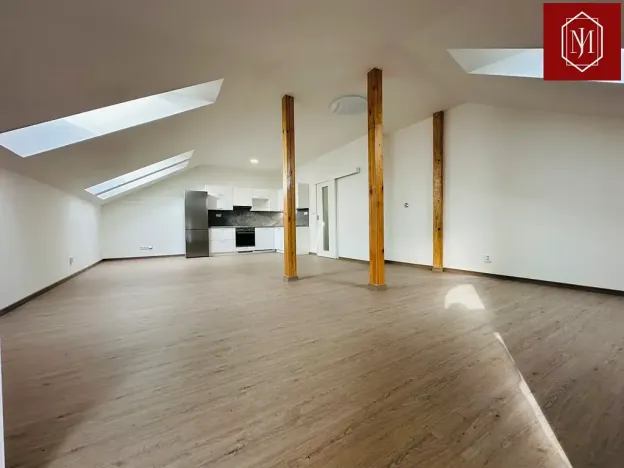 Pronájem bytu 2+kk, Třebíč, Bráfova tř., 70 m2
