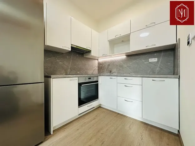 Pronájem bytu 1+kk, Třebíč, Bráfova tř., 42 m2