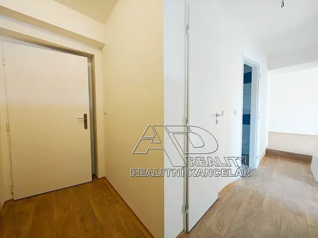Pronájem bytu 1+1, České Budějovice, 44 m2