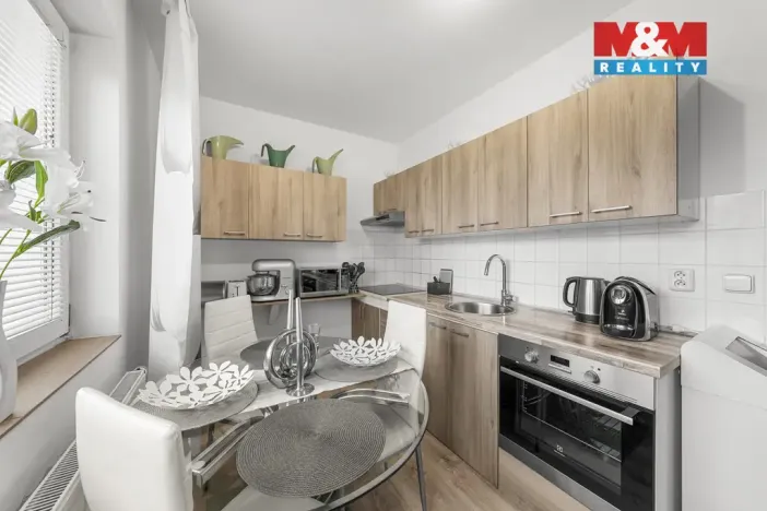 Prodej bytu 2+1, Chlumec, Stradovská, 51 m2