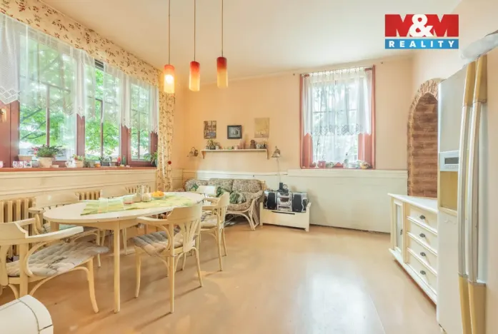 Prodej rodinného domu, Sadská, Pístecká, 220 m2