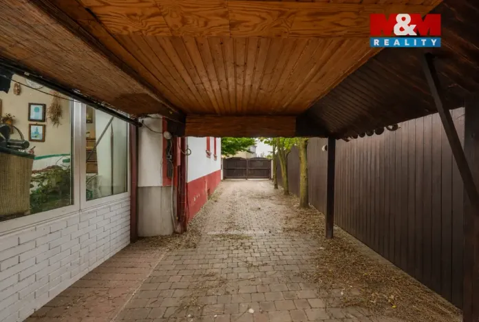 Prodej rodinného domu, Sadská, Pístecká, 220 m2